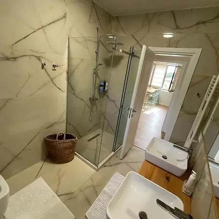 House فيلة